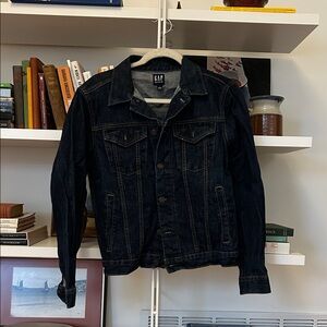 Gap Woman’s Denim Blue Jean Jacket Small Button Up Great Condition!